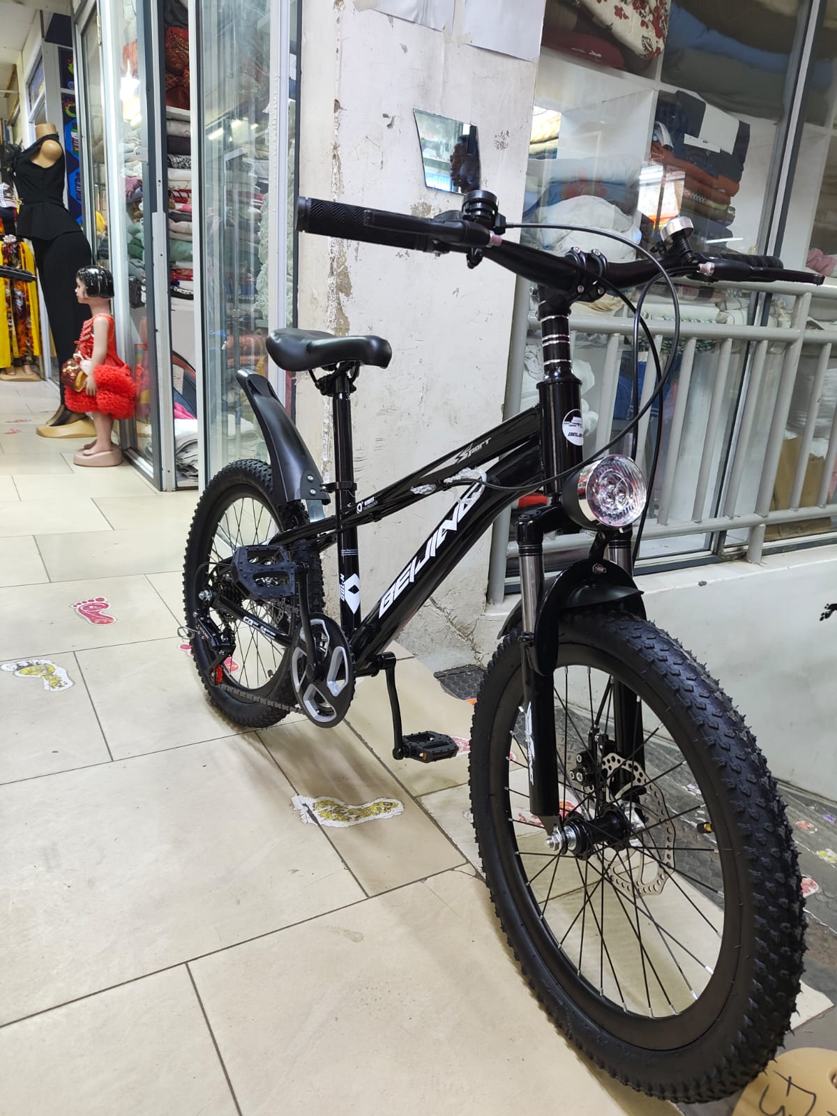 Mountain Bike Size 20 Black