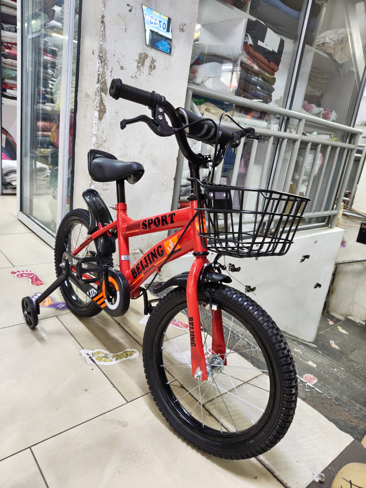 Kids Bike Size 16 Red